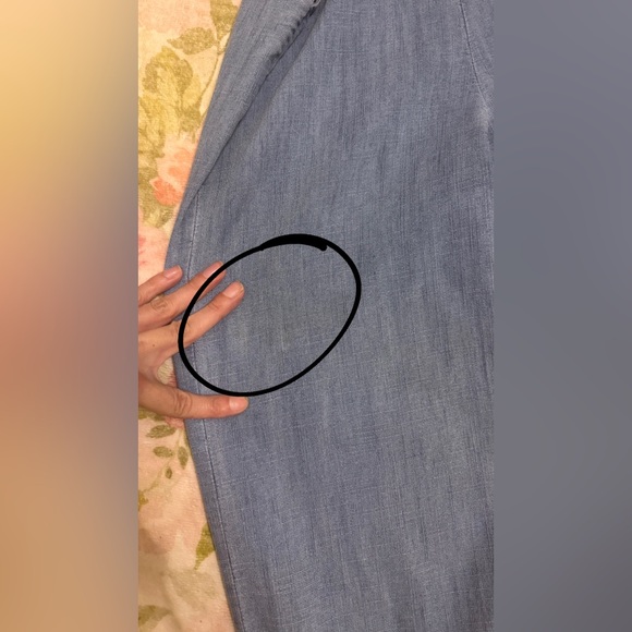 Alice + Olivia Linen Cristal Wide Leg Jumpsuit in Light Chambry - Picture 16 of 16